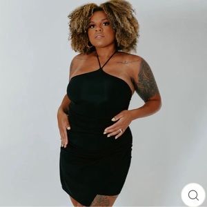 HALTER TIE BRAMI DRESS XXL.  BRAND NEW never worn.  Built in Bra